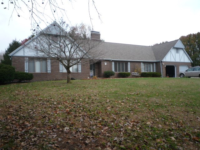 2810 Avondale Road Vincennes, IN 47591 - Photo 1 of 19 Gallery Image 1