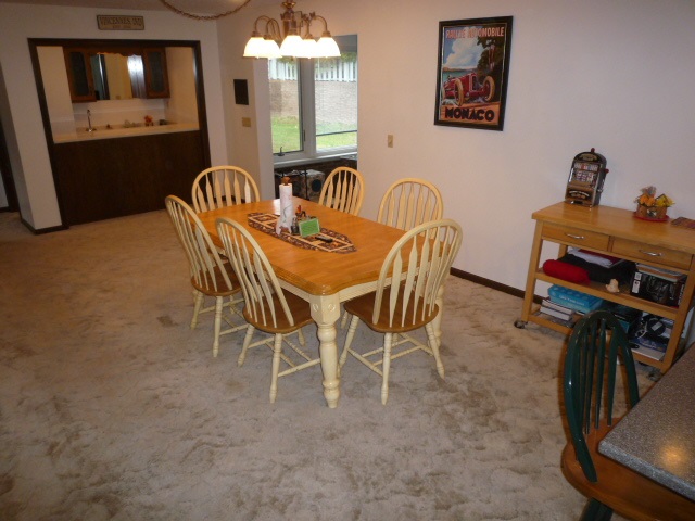 2810 Avondale Road Vincennes, IN 47591 - Photo 4 of 19 Gallery Image 4