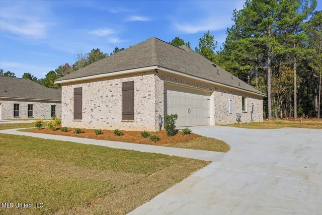 $344,900 | 217 New Haven Lane, Brandon, MS 39042