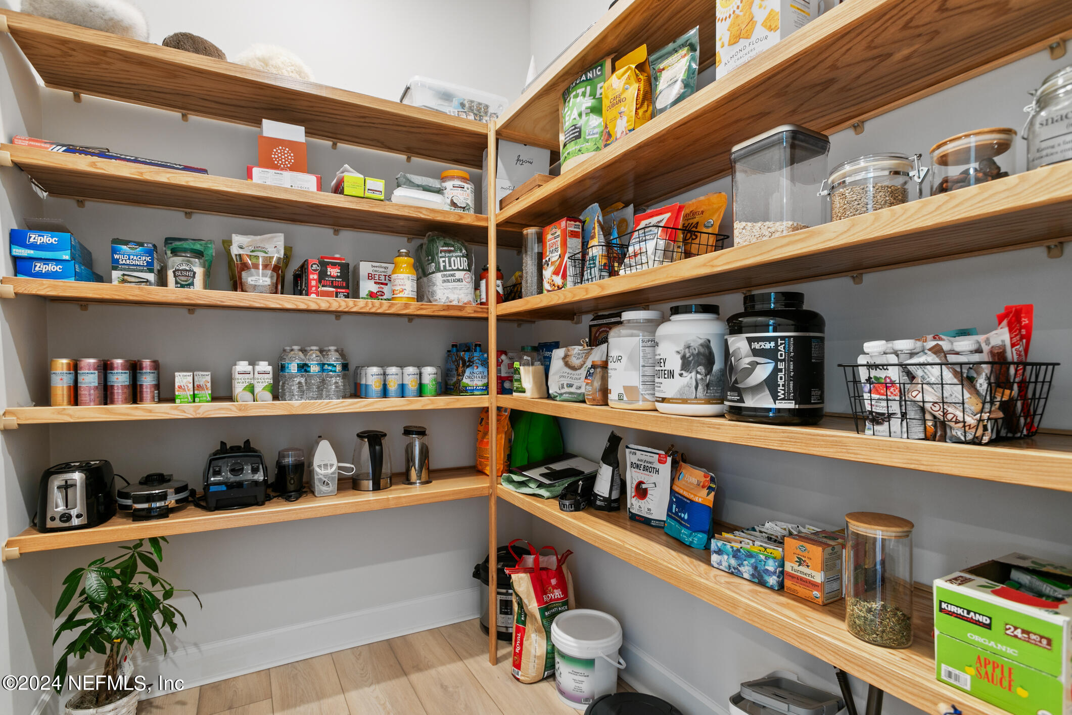 10020 Invention Lane Jacksonville, FL 32256 - Photo 23 of 87 Pantry