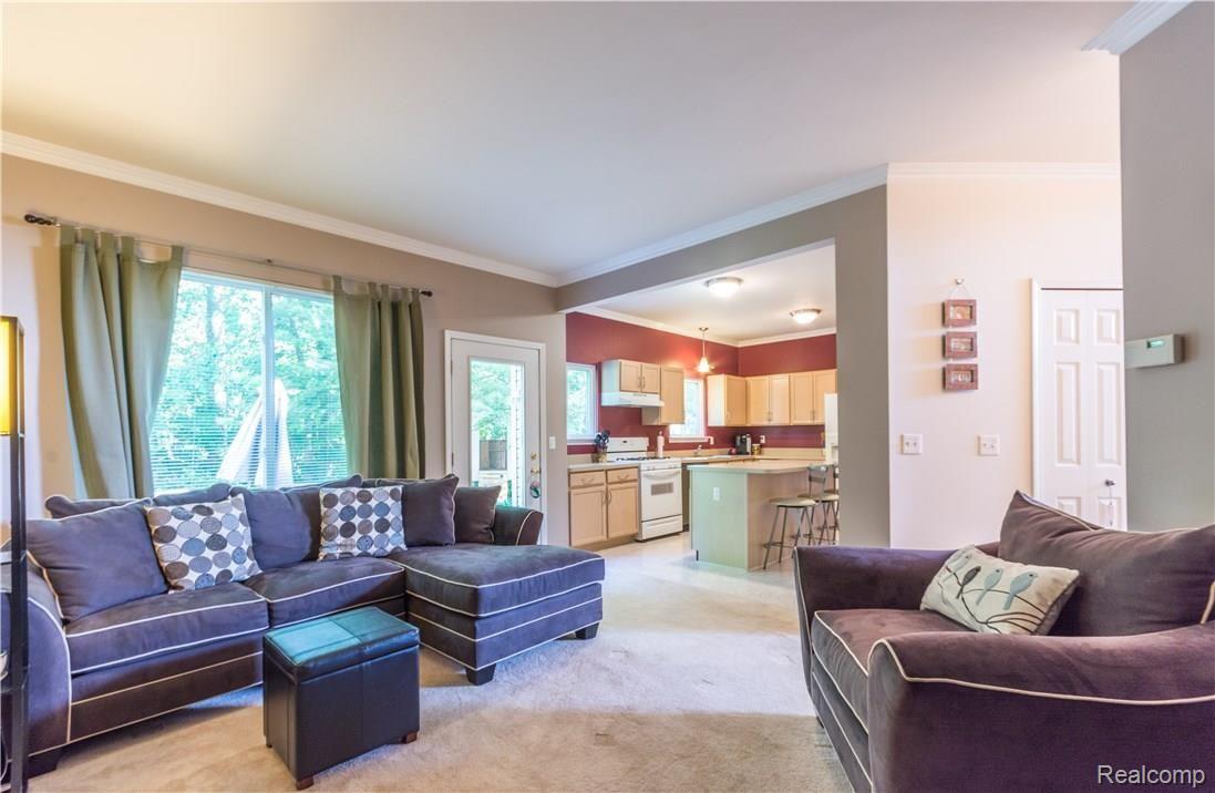 86 Eagle Ridge Road Lake Orion, MI 48360 - Photo 12 of 30 86 Eagle-14.jpg