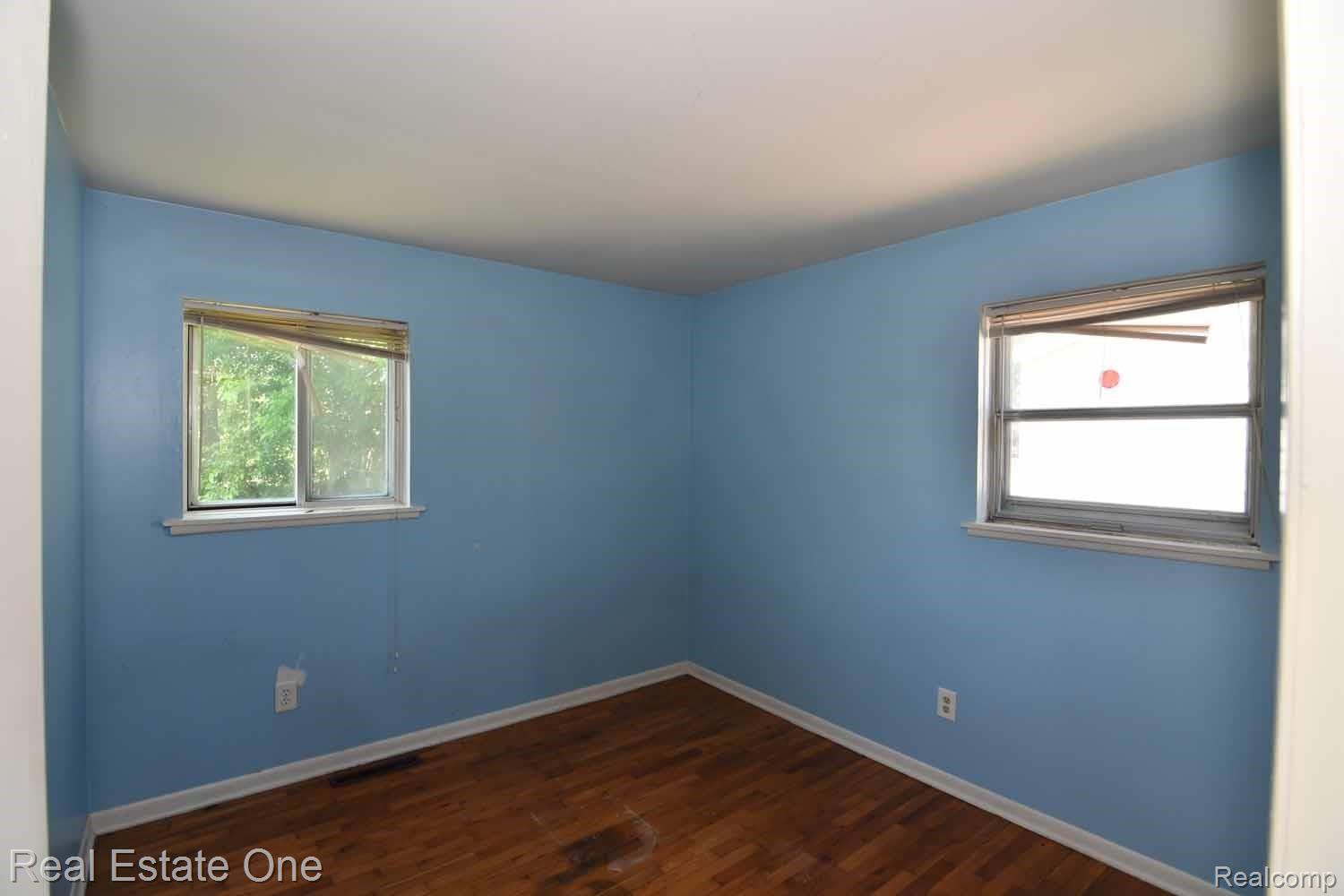 5705 Branch Road Flint, MI 48506 - Photo 13 of 25 DSC_2720.jpg