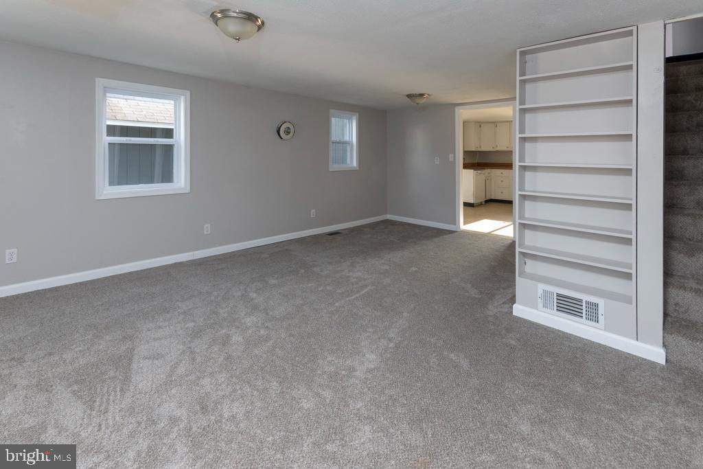Living Rm/Dining Rm combo