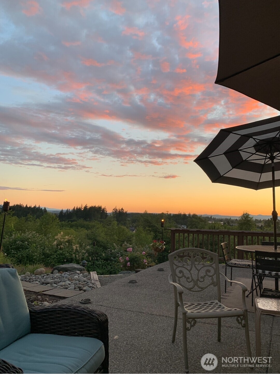 3200 Shelly Hill Road Mount Vernon, WA 98274 - Photo 36 of 39 a view of city from balcony with furniture