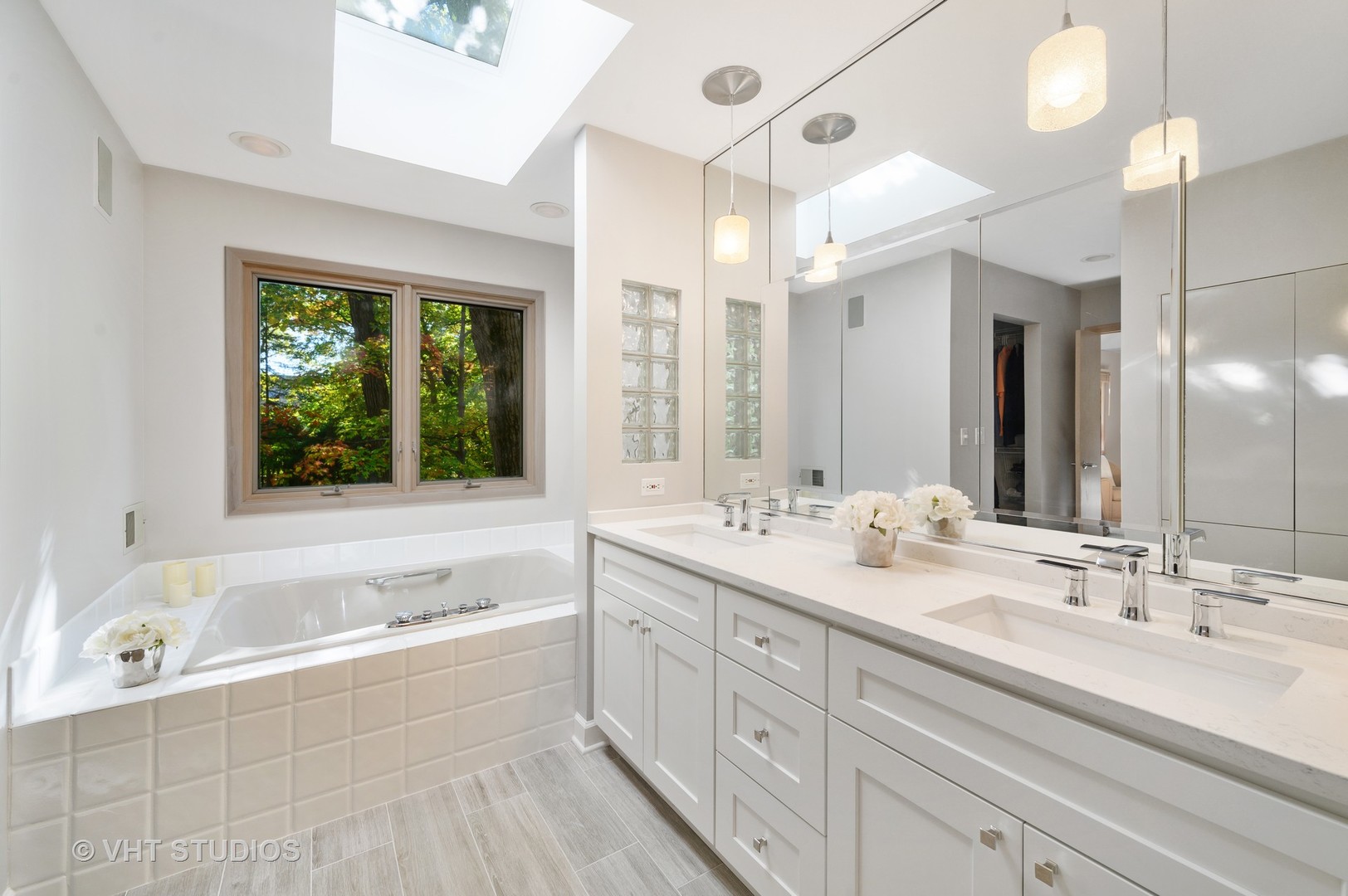 606 Juniper Road Glenview, IL 60025 - Photo 13 of 26 Gallery Image 13