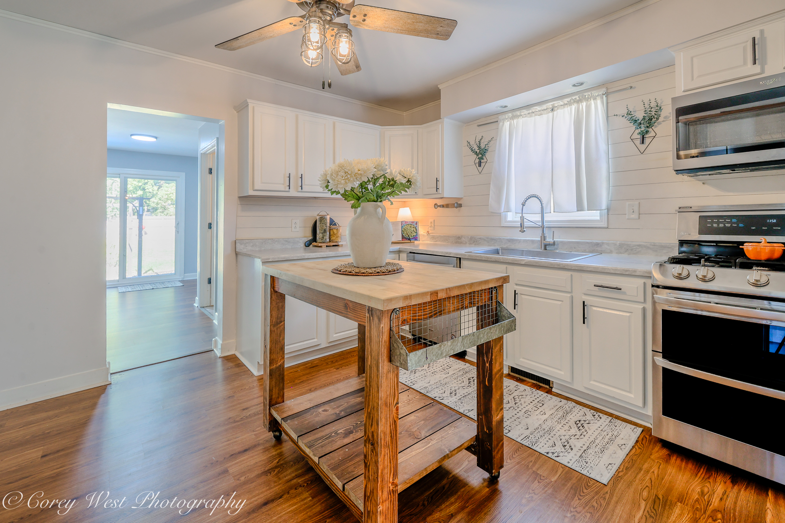 419 West Ottawa Street Sycamore, IL 60178 - Photo 7 of 32