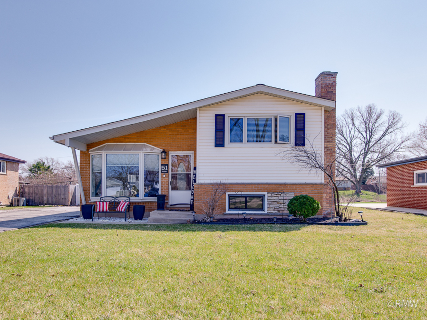 51 Rozanne Drive Addison, IL 60101 - Photo 1 of 27