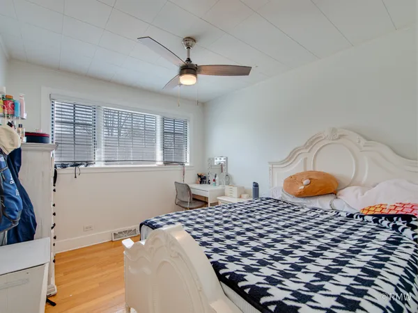 $385,000 | 51 Rozanne Drive, Addison, IL 60101