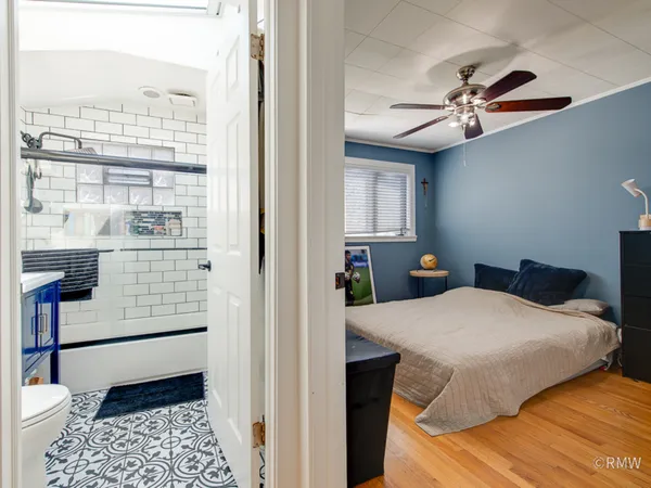 $385,000 | 51 Rozanne Drive, Addison, IL 60101