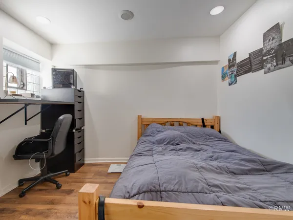 $385,000 | 51 Rozanne Drive, Addison, IL 60101