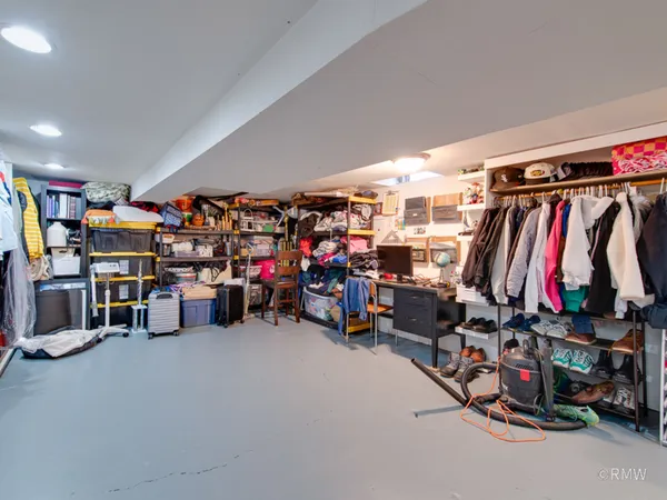 $385,000 | 51 Rozanne Drive, Addison, IL 60101