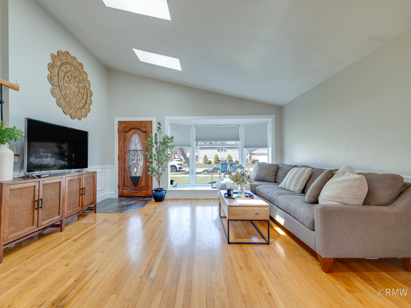 51 Rozanne Drive Addison, IL 60101 - Photo 4 of 27