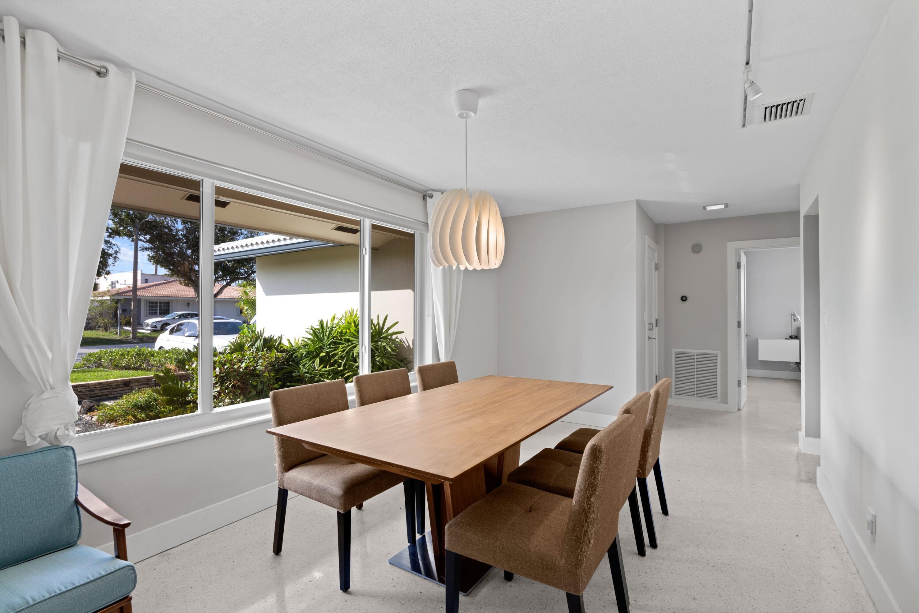 2240 Northeast 2nd Avenue Boca Raton, FL 33431 - Photo 4 of 30 Dining Room