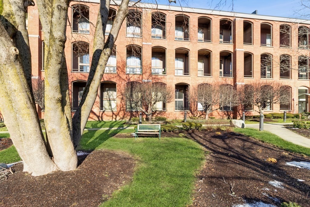 96 Old Colony Avenue, Unit 335, East Taunton, MA 02718 Compass