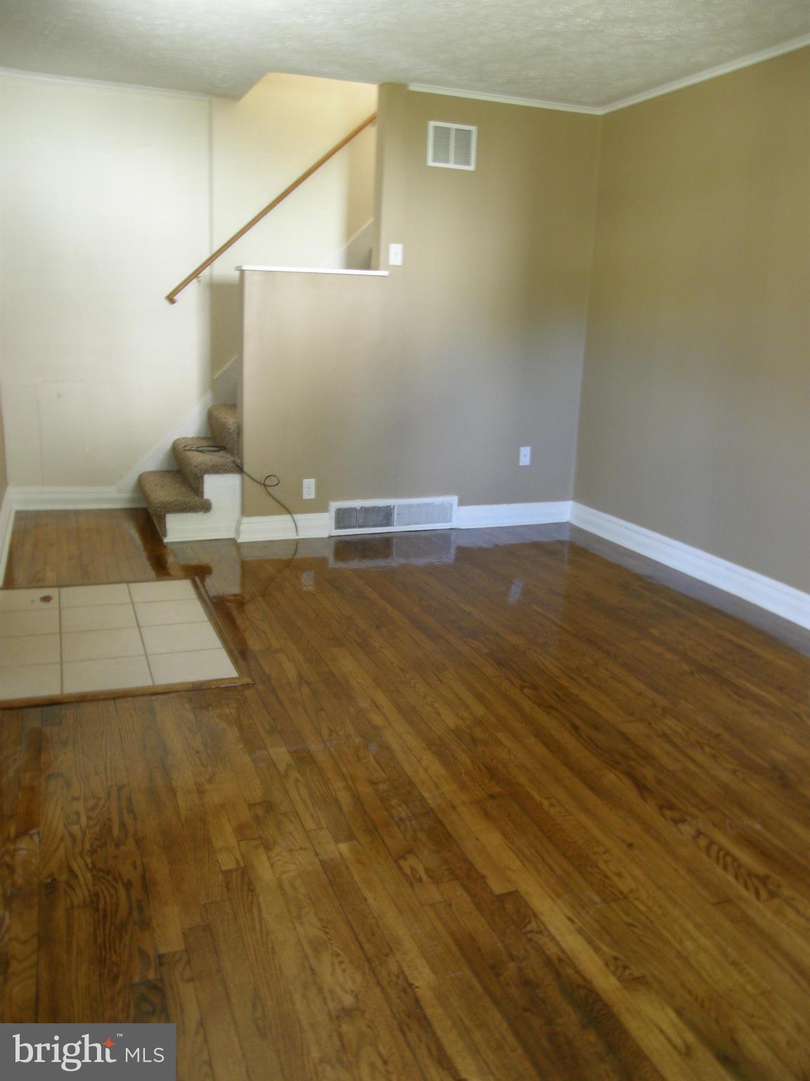 610 West Ring Factory Road Bel Air, MD 21014 - Photo 4 of 30 Living Room
