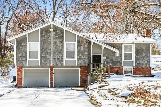 $2,065 | 6610 Northwest Graden Road, Kansas City, MO 64152