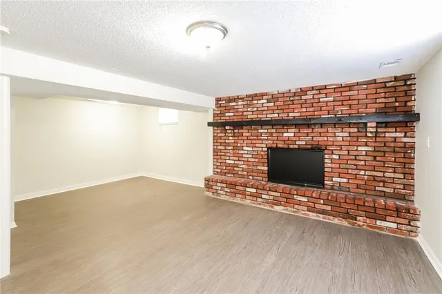 $2,065 | 6610 Northwest Graden Road, Kansas City, MO 64152