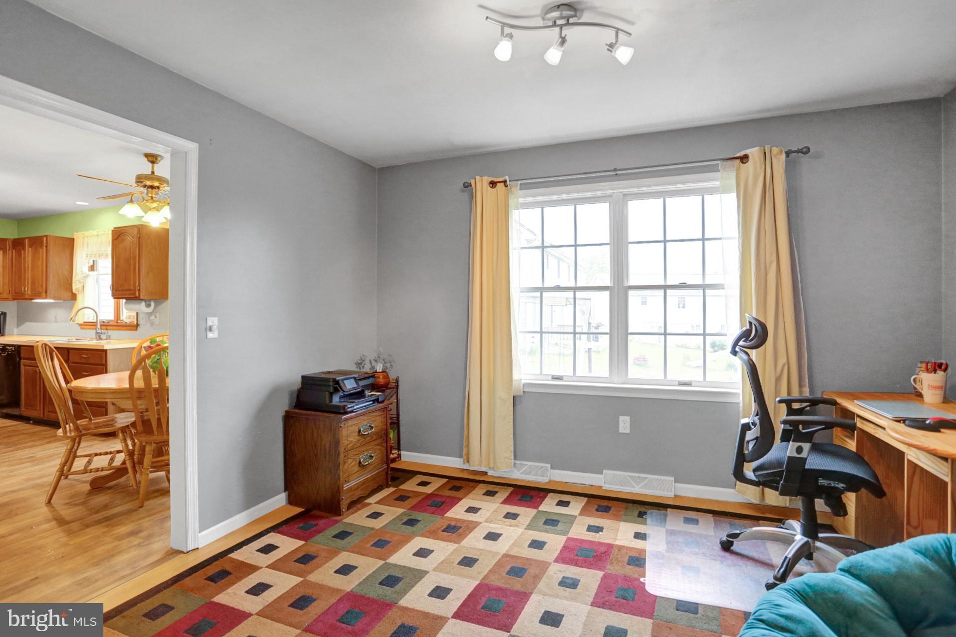 102 Wernersville Road Reading, PA 19608 - Photo 11 of 28