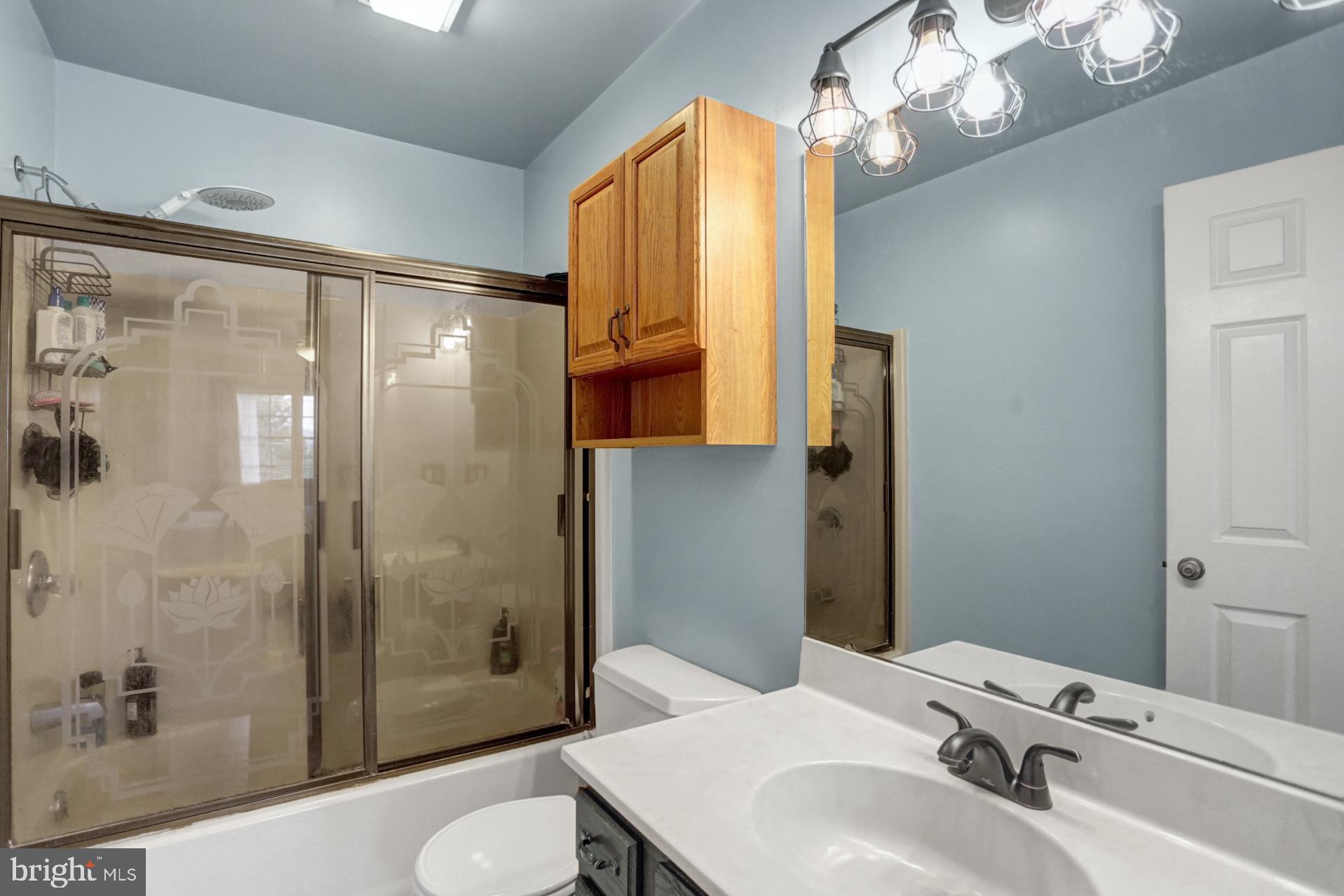 102 Wernersville Road Reading, PA 19608 - Photo 17 of 28