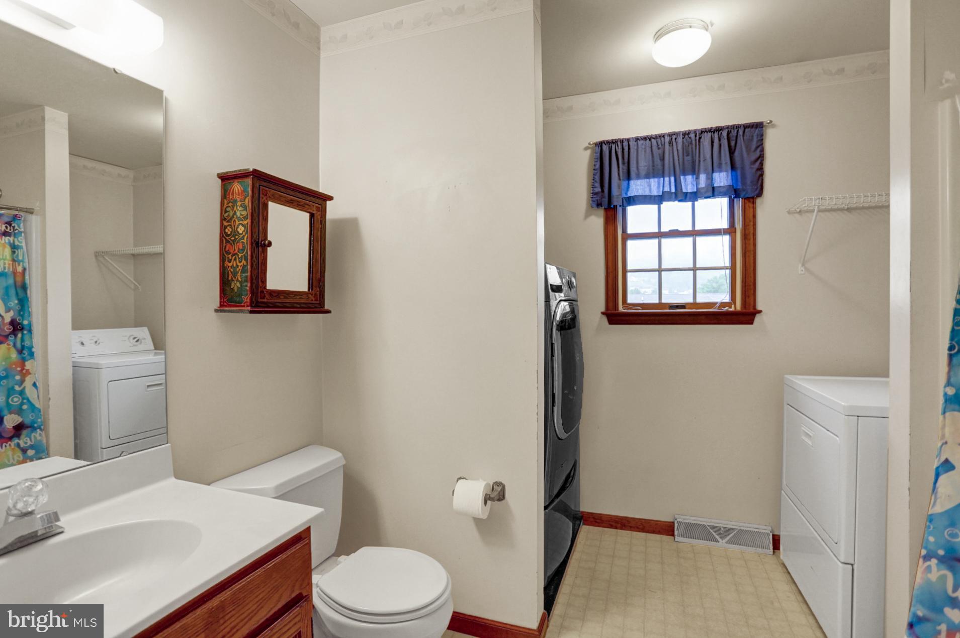 102 Wernersville Road Reading, PA 19608 - Photo 20 of 28