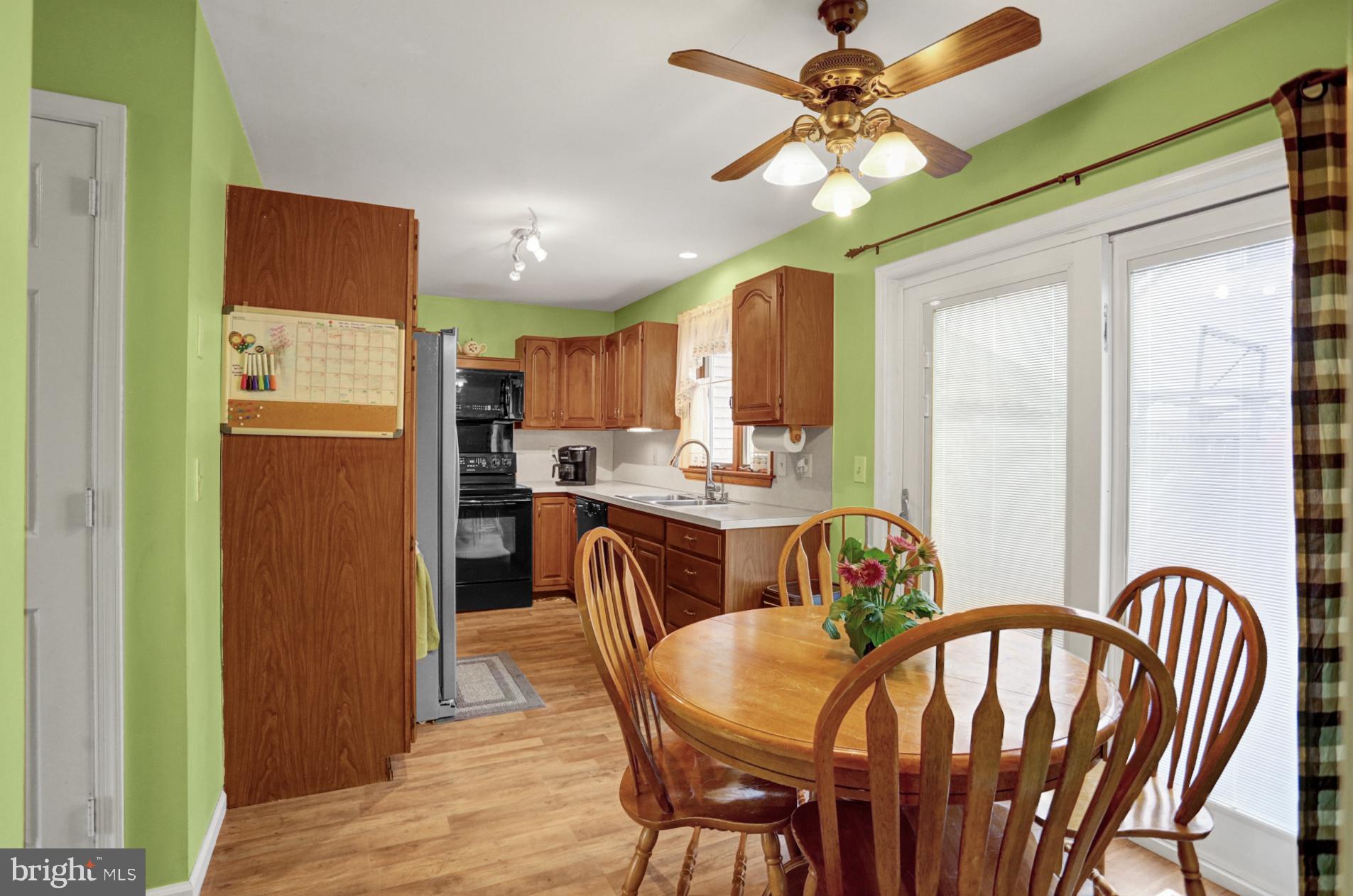 102 Wernersville Road Reading, PA 19608 - Photo 9 of 28
