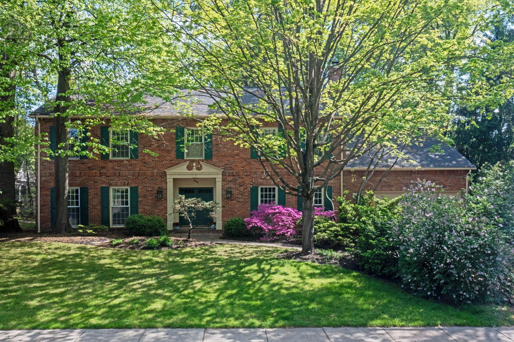 2111 Cheltenham Road Columbus, OH 43220 - Photo 5 of 64 Brick, brick and more brick! This beautiful home has a paver driveway, walkways and patio areas.