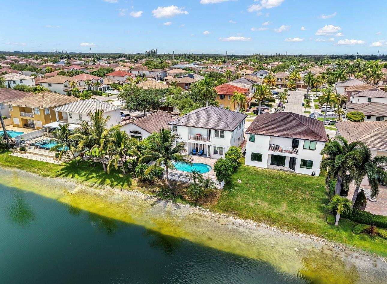 1421 Southwest 153rd Path Miami, FL 33194 - Photo 4 of 24 Gallery Image 4