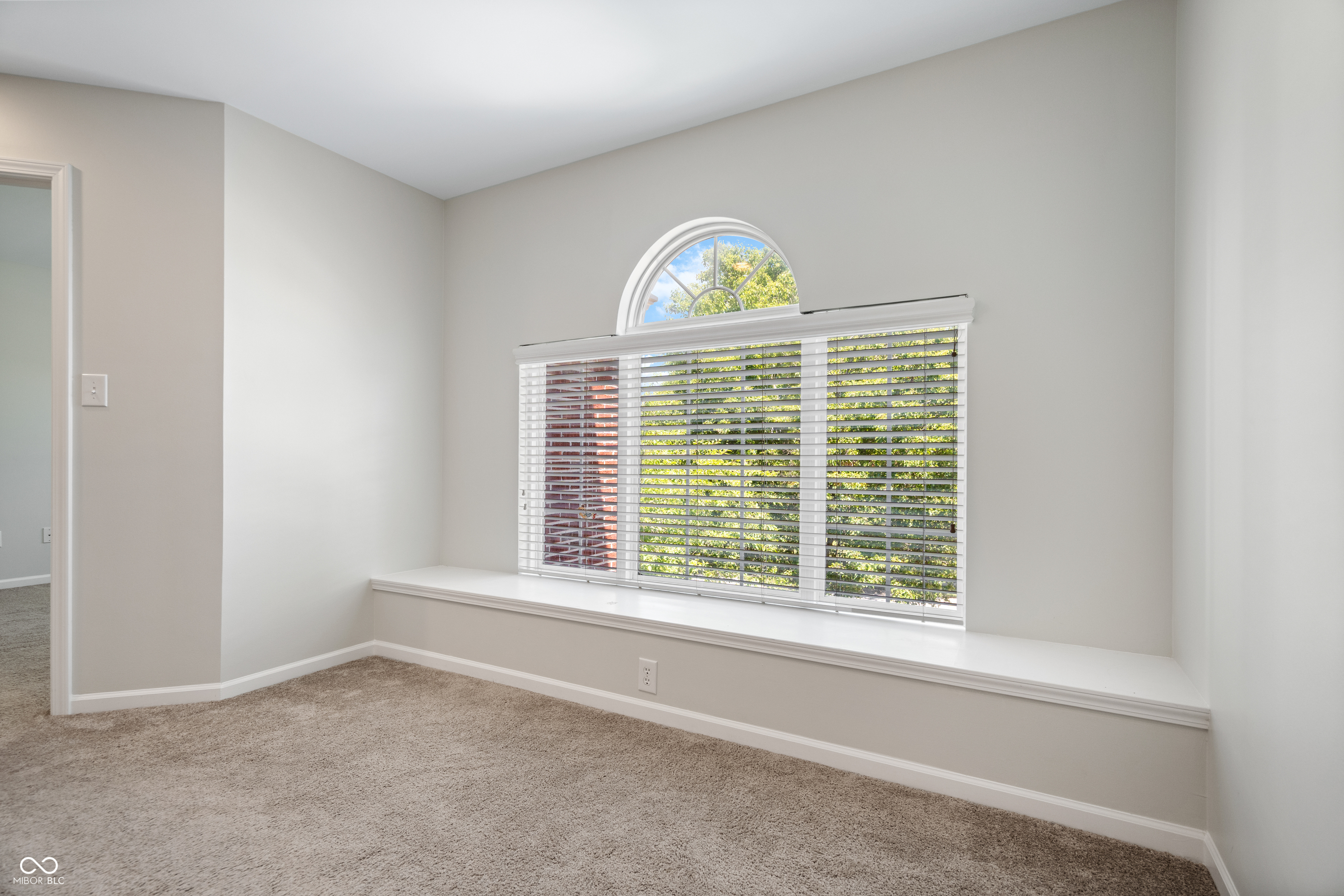 12044 Bird Key Boulevard Fishers, IN 46037 - Photo 17 of 41