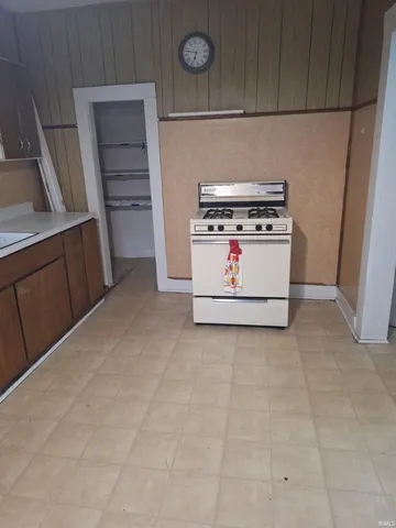 $675 | 59 West Riverside Drive, Peru, IN 46970