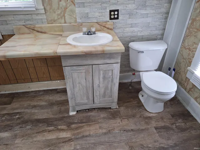 $675 | 59 West Riverside Drive, Peru, IN 46970