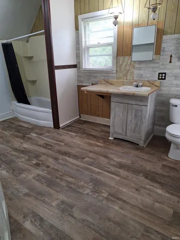 $675 | 59 West Riverside Drive, Peru, IN 46970