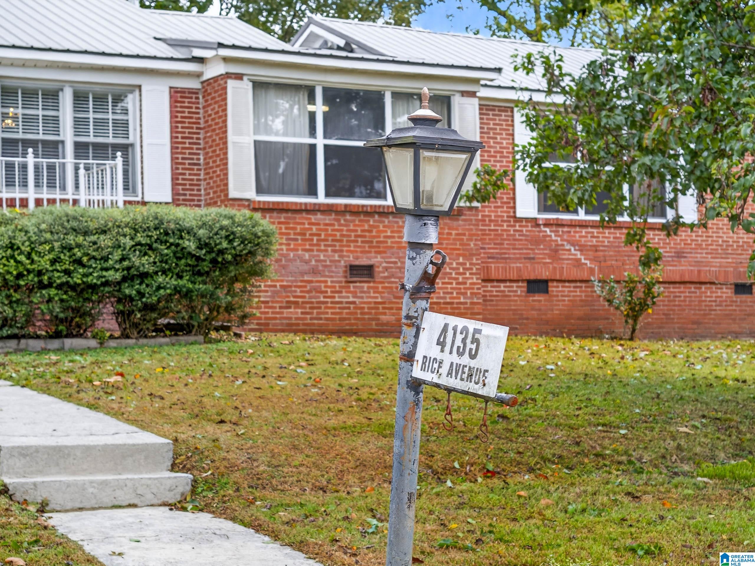 4135 Rice Avenue Anniston, AL 36206 - Photo 4 of 48
