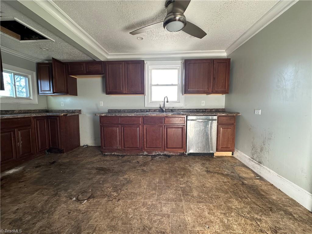 203 Coltrane Avenue High Point, NC 27260 - Photo 11 of 24 Gallery Image 11