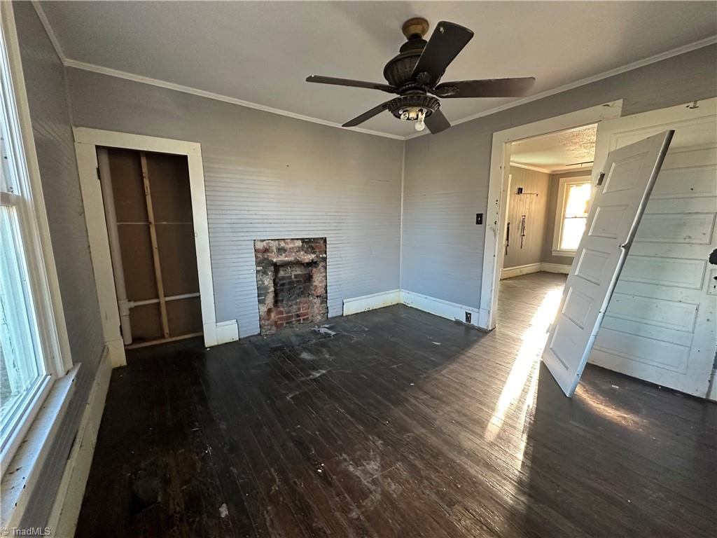 203 Coltrane Avenue High Point, NC 27260 - Photo 6 of 24 Gallery Image 6