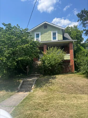 $126,500 | 1501 Rugby Boulevard Northwest, Roanoke, VA 24017