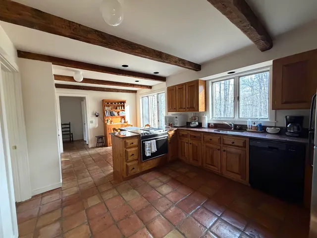$985,000 | 72 Oakridge Way, Woodstock, VT 05091