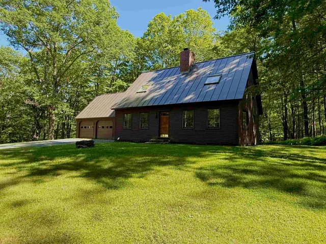 $985,000 | 72 Oakridge Way, Woodstock, VT 05091