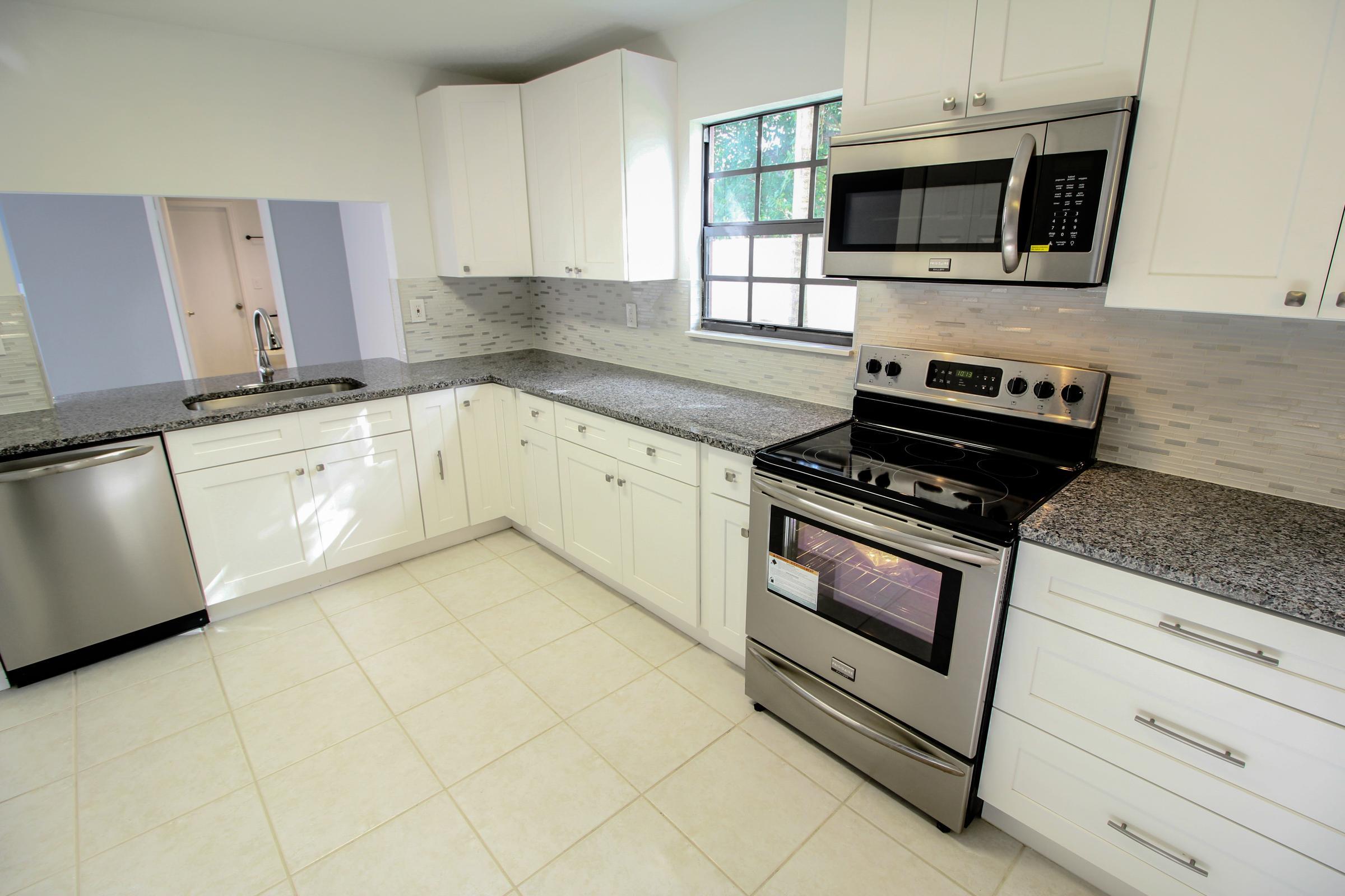 6516 Contempo Lane Boca Raton, FL 33433 - Photo 8 of 30 8_ASBY8J_still_ki2
