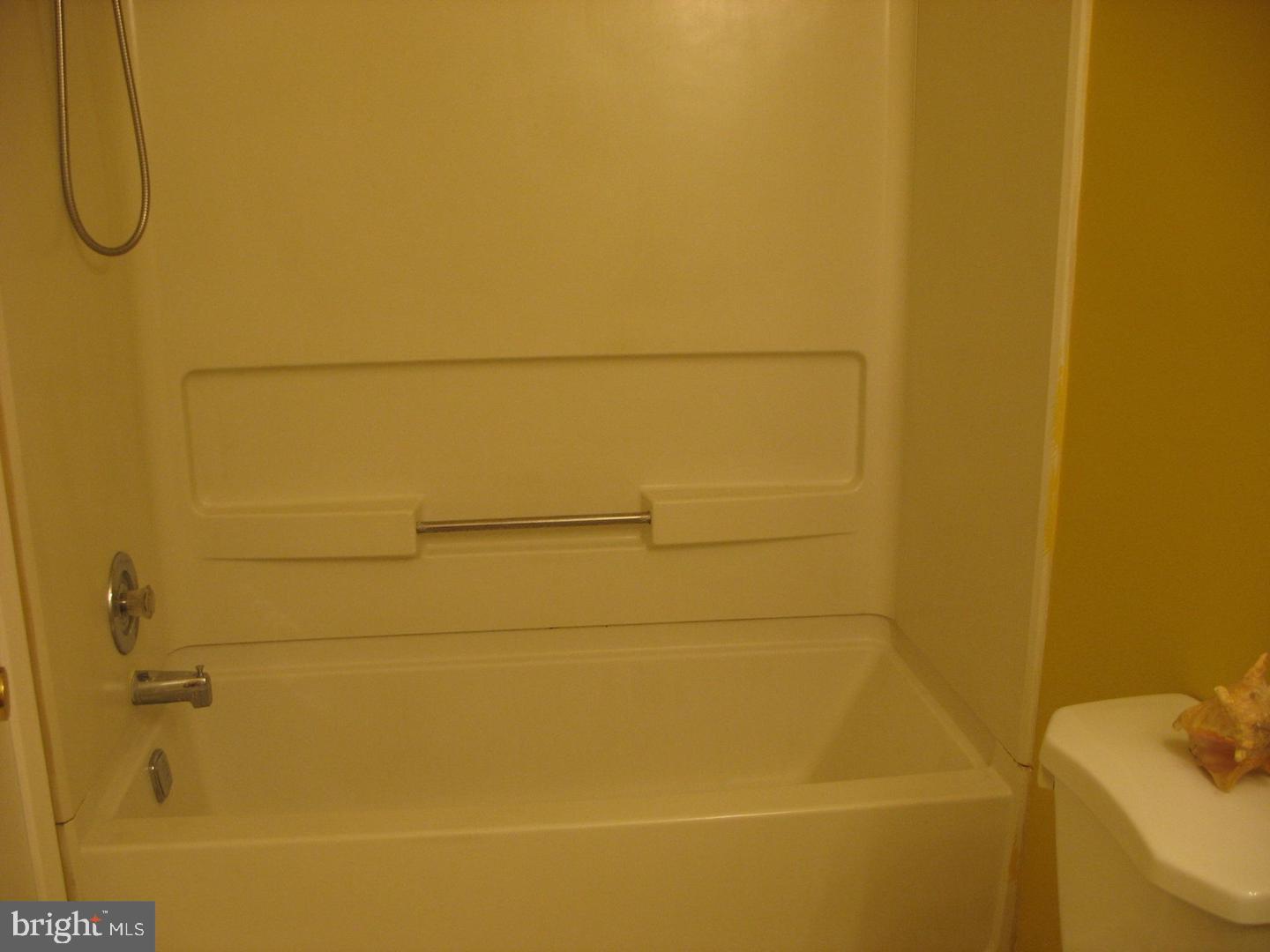 92 Meadow Ridge Road Absecon, NJ 08205 - Photo 8 of 9