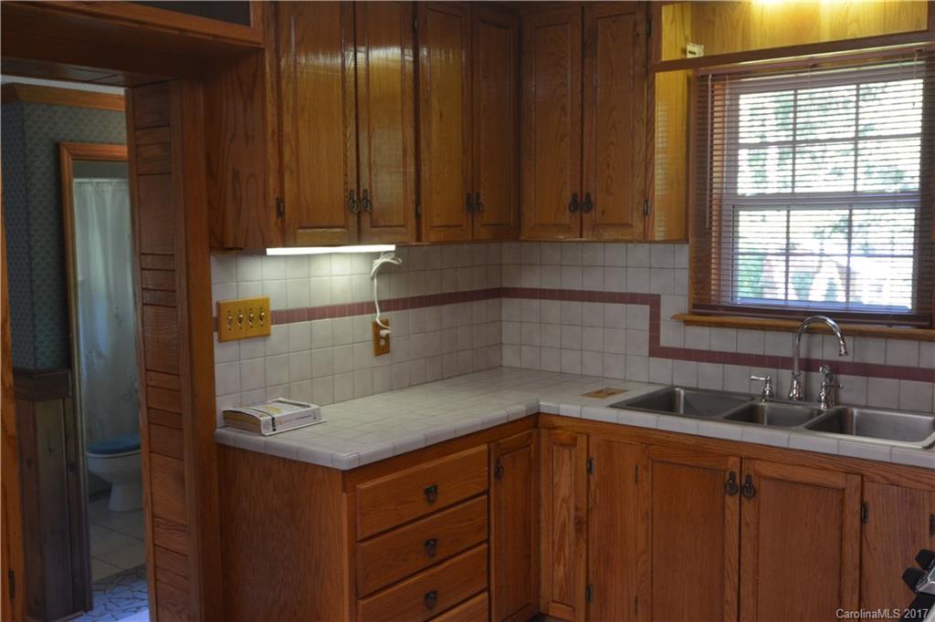 1637 Fallston Road Shelby, NC 28150 - Photo 5 of 23 Gallery Image 5