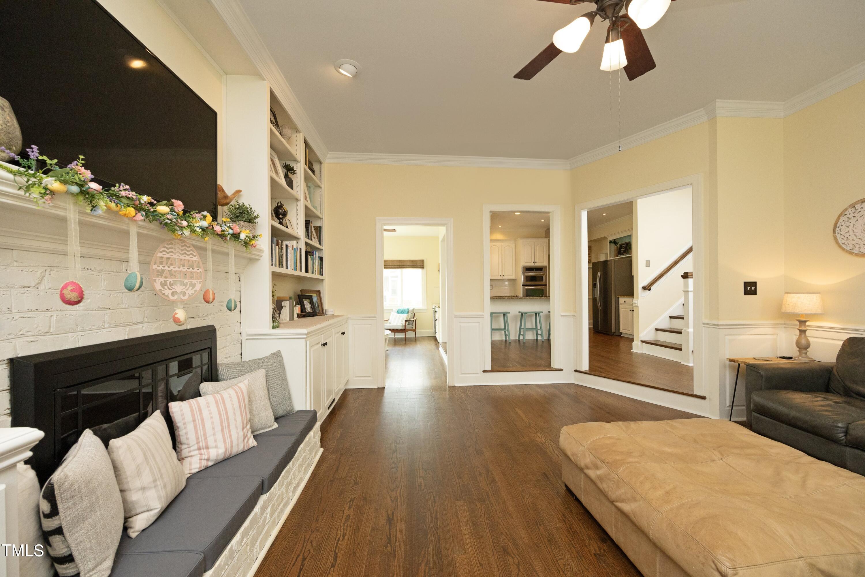 4009 Lake Springs Court Raleigh, NC 27613 - Photo 11 of 46 11Living