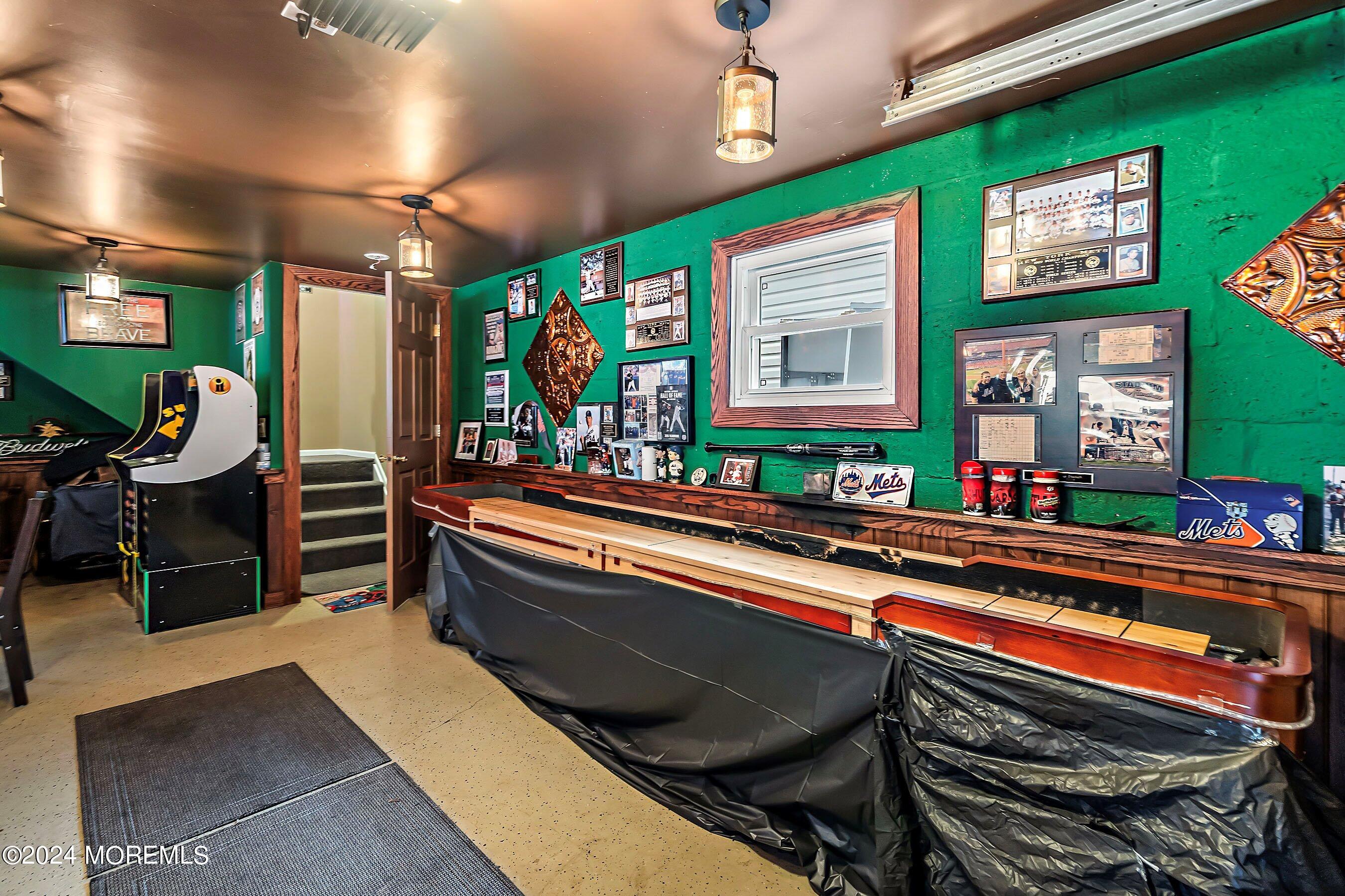 46 Compton Street Belford, NJ 07718 - Photo 27 of 35 28-Bar Garage