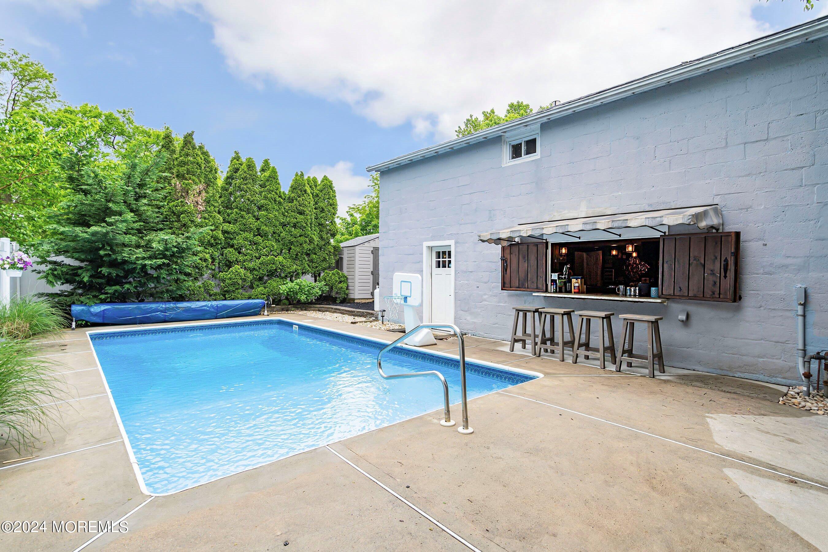 46 Compton Street Belford, NJ 07718 - Photo 33 of 35 34-Pool