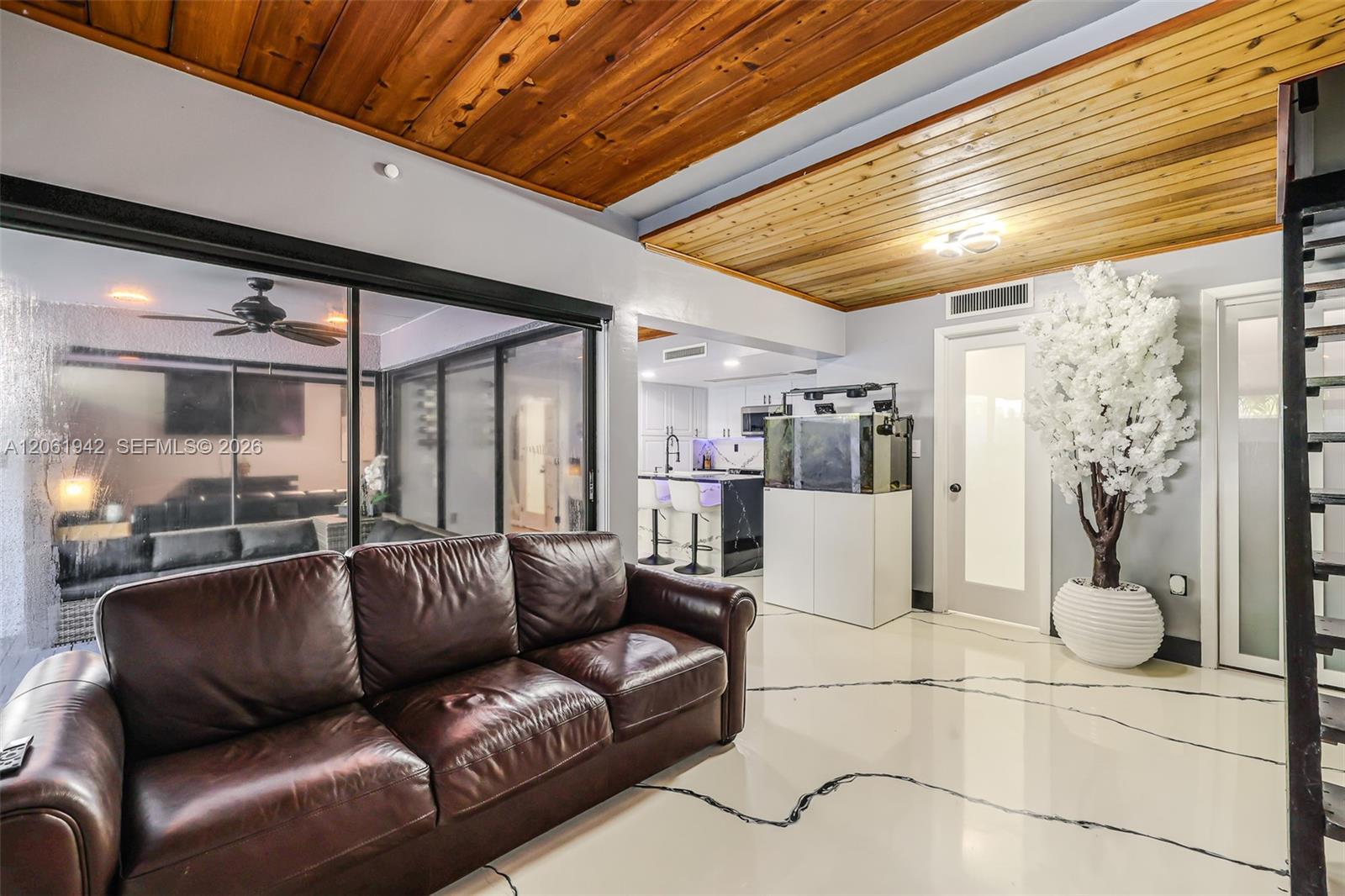 6402 Windmill Gate Road Miami Lakes, FL 33014 - Photo 13 of 59 Gallery Image 13