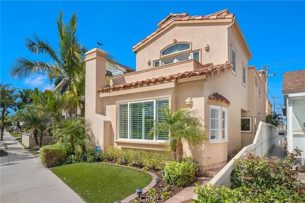 $2,300,000 | 1407 Electric, Seal Beach, CA 90740
