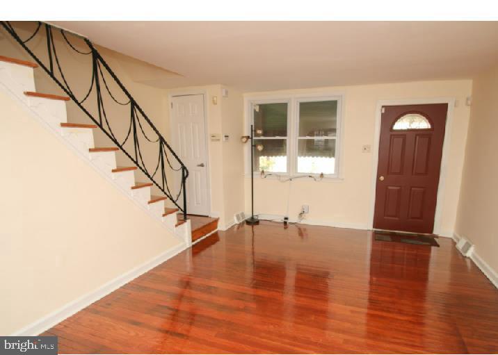 1613 Pennington Road Philadelphia, PA 19151 - Photo 3 of 19 Gallery Image 3