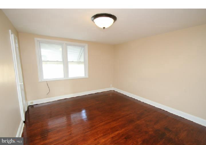 1613 Pennington Road Philadelphia, PA 19151 - Photo 9 of 19 Gallery Image 9