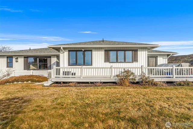 $725,000 | 106 Heather Lane, Wenatchee, WA 98801