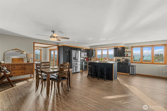 $725,000 | 106 Heather Lane, Wenatchee, WA 98801