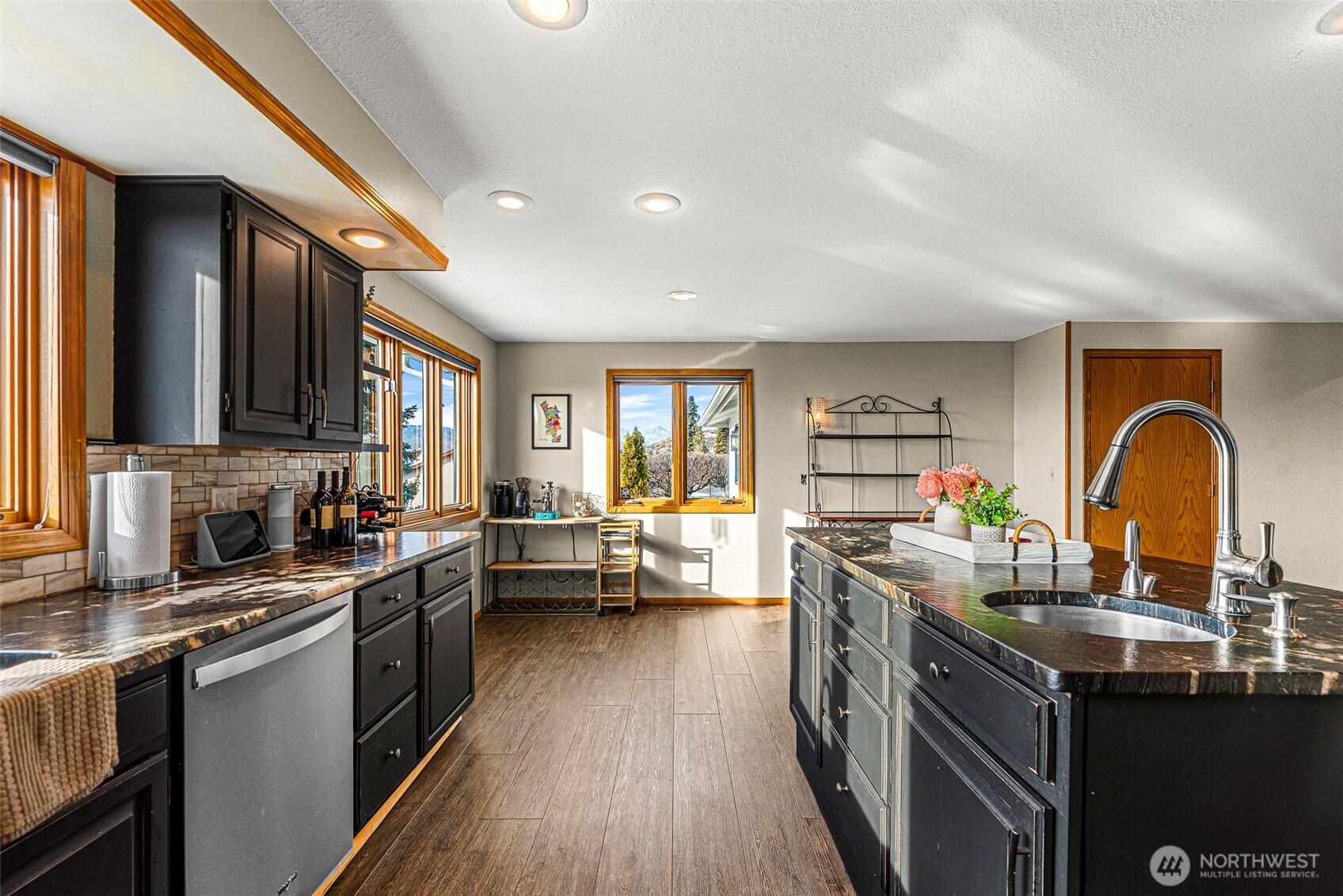 106 Heather Lane Wenatchee, WA 98801 - Photo 9 of 40